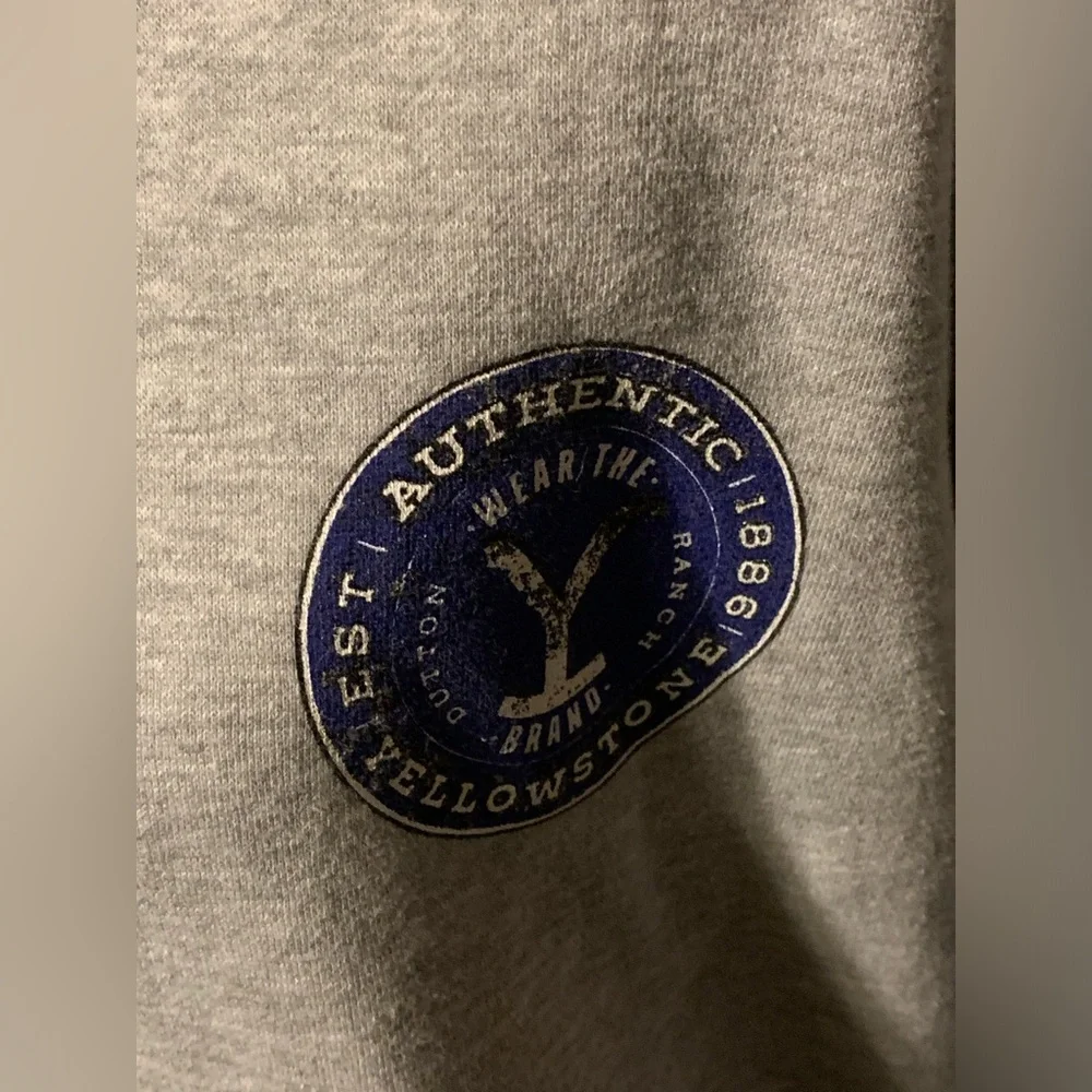 Yellowstone Dutton Ranch Wear the Brand Gray S Hooded Sweatshirt - Picture 2 of 13